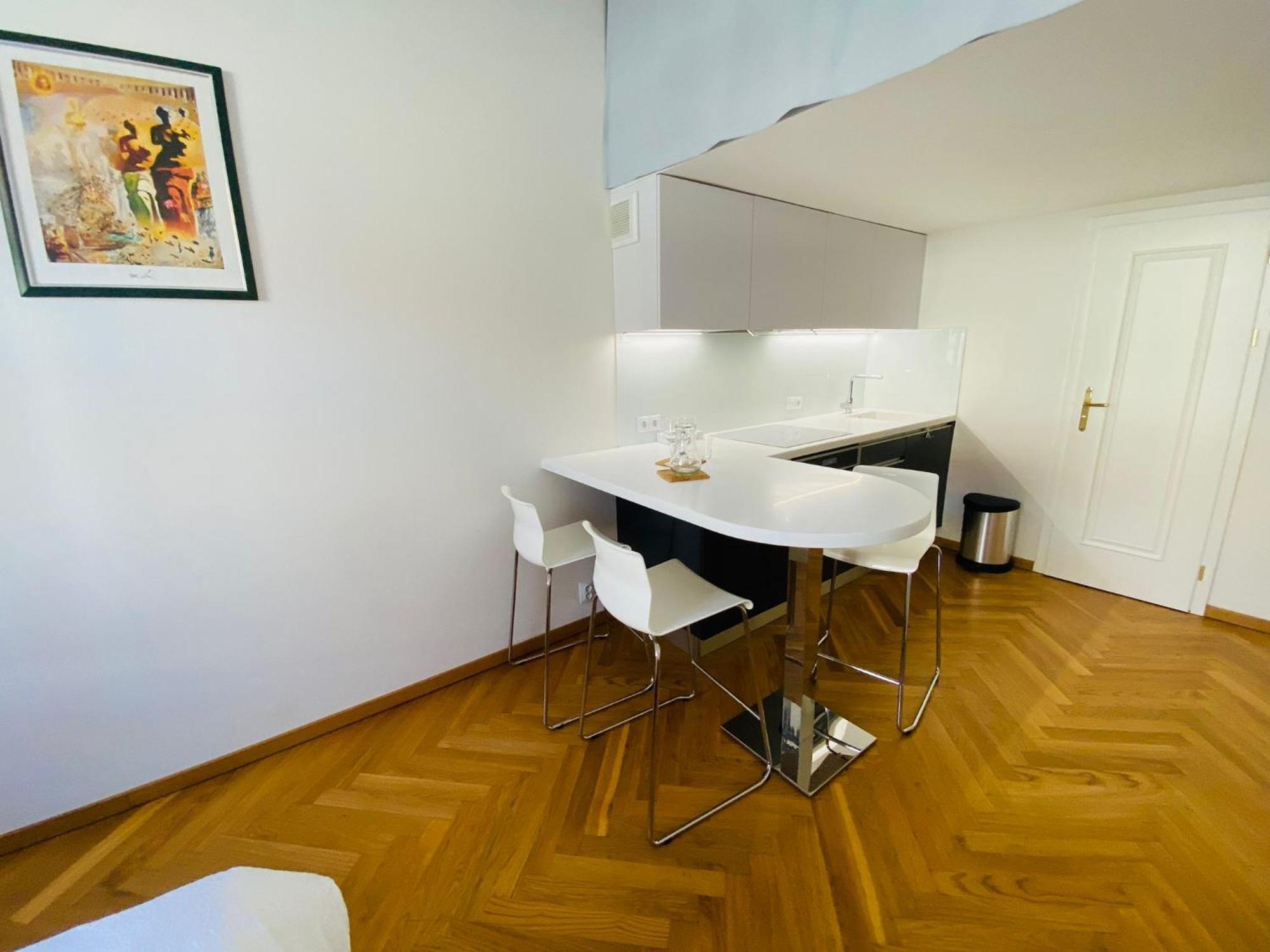 Appartamento Modern Letna